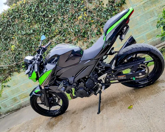 Kawasaki Z400