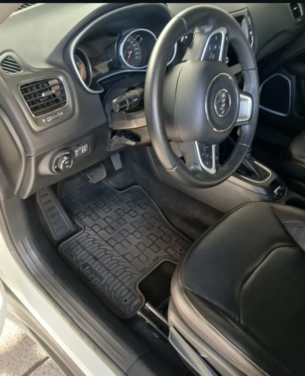 Jeep Compass 2.4 Longitude5270406840097382417