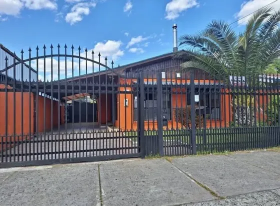 Amplia Propiedad En Arriendo