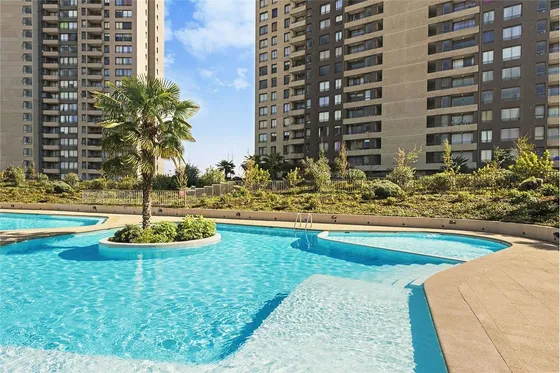 Condominio Las Palmas / Excelente Inversión / Piso Alto