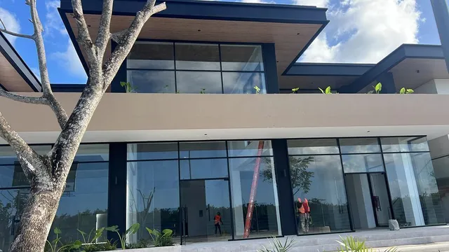 Local En Venta En Punta Cana, Plaza Nueva, Galerías The Seed Con Terraza Privada