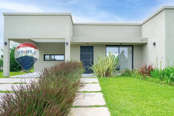 Casa En Venta Canning Santa Rita