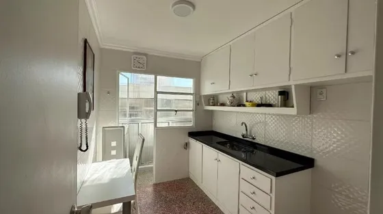 Apartamento En  Venta Dos Dormitorios. Cocina Definida. Terraza Lavadero,  Cordón.