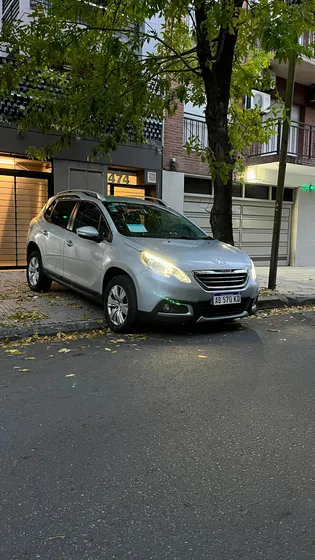 Peugeot 2008 1.6 Allure