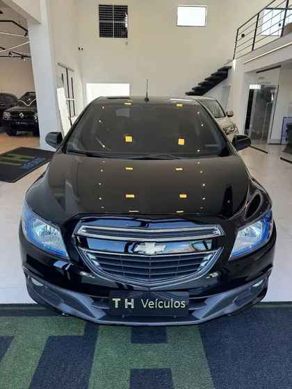Chevrolet Onix Hatch Lt 1.4 8v Flexpower 5p Mec.