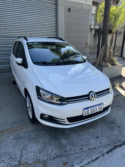 Volkswagen Suran 1.6 Highline Msi 110cv