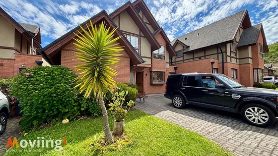 Casa En Venta En Lomas De San Sebastián