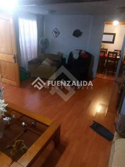Casa En Venta De 2 Dorm. En Maipú