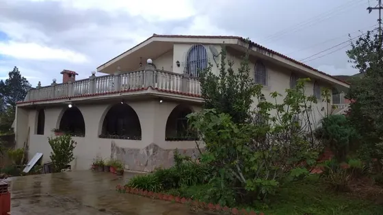 En Venta Hermosa Casa En El Junquito Carretera Principal De La Colonia Kilometro 23 Tovar Pf Mv
