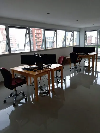 Oficina En Venta En La Plata