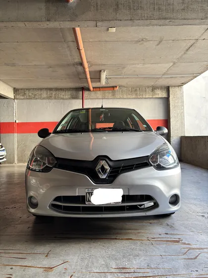Renault Clio 1.2 Mio Confort Plus Abs Abcp