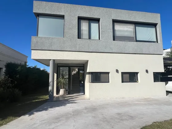 Casa En  Venta En Barrio Lagoon Pilar 