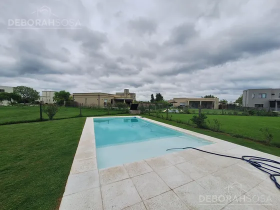 Casa En  Alquiler Temporal -el Canton-amoblada- Zona Norte-