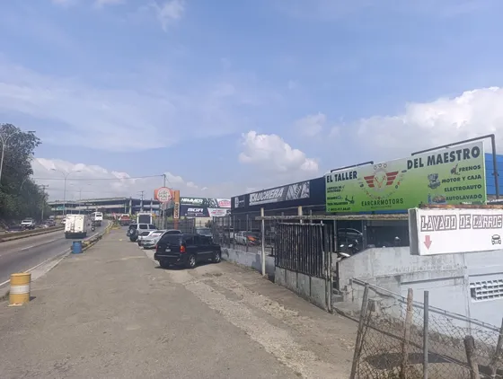 En Venta Local Comercial Más Terreno En Carretera Panamerica