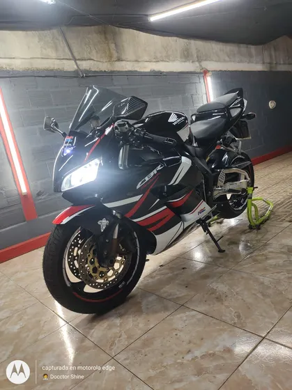 Hermosa Cbr 1000cc Rr. Modelo 2005 Inmaculada.