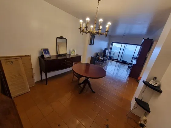 Departamento En Venta - 4 Dormitorios 3 Baños - Cochera - 105mts2 - Vicente López 