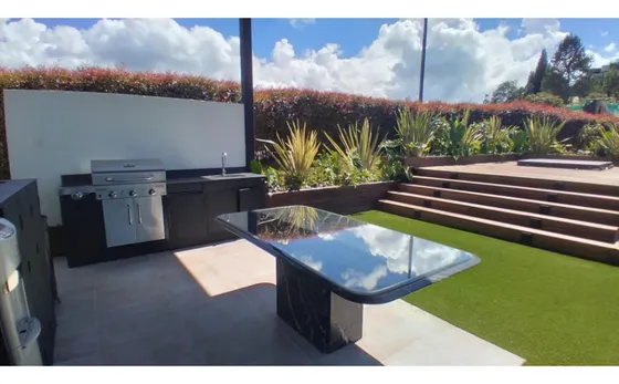 Casa A La Venta En  Envigado Loma Del Escobero