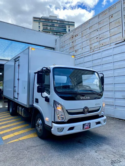 Camión Iveco 2024