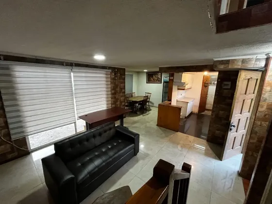 Arriendo Casa 3 Dormitorios Av. La Montaña, Lampa