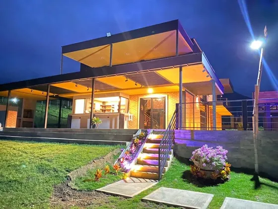 Hermosa Finca Nueva Y Amoblada En Venta Santa Elena El Cerrito Valle