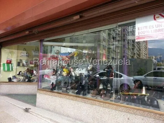 Tg Local Comercial En Venta En Los Ruices, A Pie De Calle, Ideal Para Cualquier Negocio 25-21842 Ys 