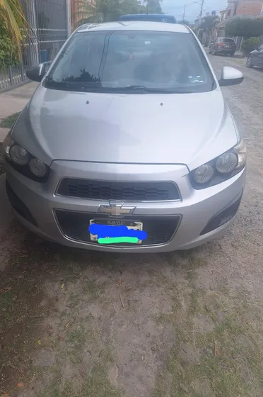 Chevrolet Sonic A 5vel Aa Mt