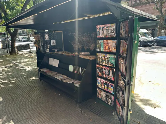 Puesto De Diario Belgrano 2014 Caba Para Servicio De Cafe