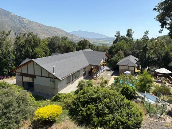Casa En Venta En Altos De Olmué