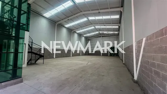 Bodega Industrial En Venta Acceso Ruta 5 Norte Colina