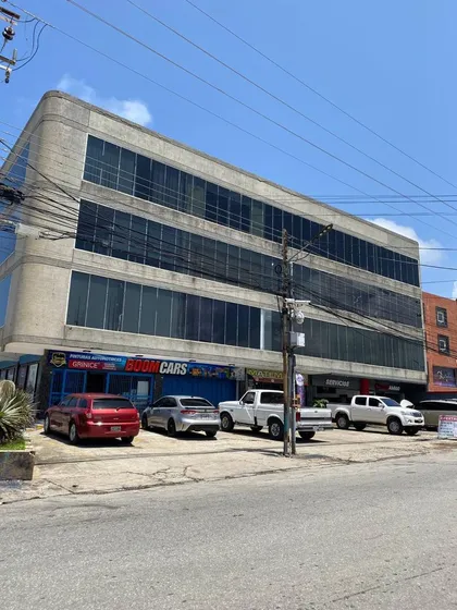 Oficina En Venta En Porlamar Calle El Colegio