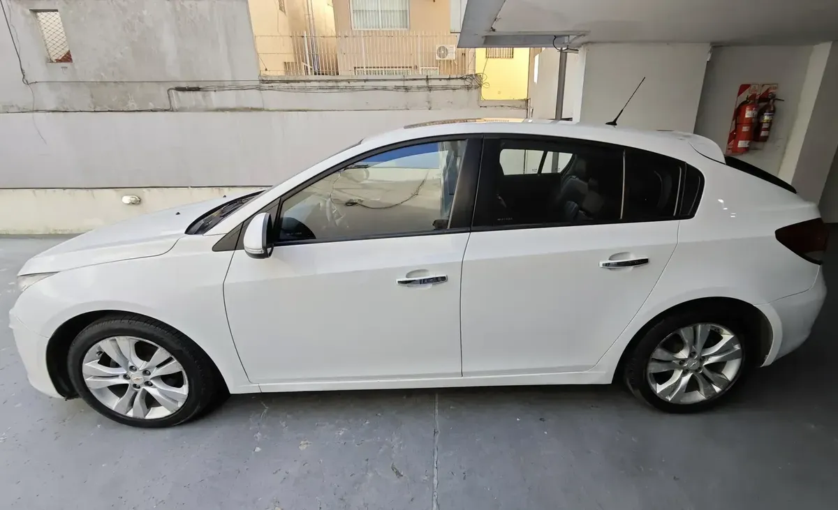 Chevrolet Cruze 1.8 Ltz Mt 5 p