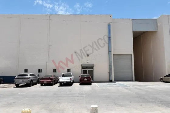 Bodega En Renta Con Excelente Altura En Zona Nombre De Dios