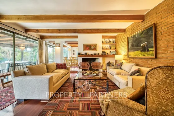 Hermosa Casa  En Venta Con Gran Conectividad A Pas...