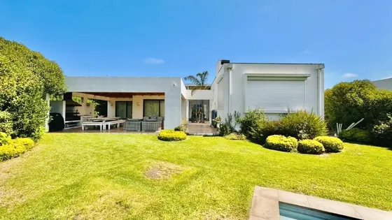 Impecable, Moderna Y Preciosa Casa En Venta En Marbella