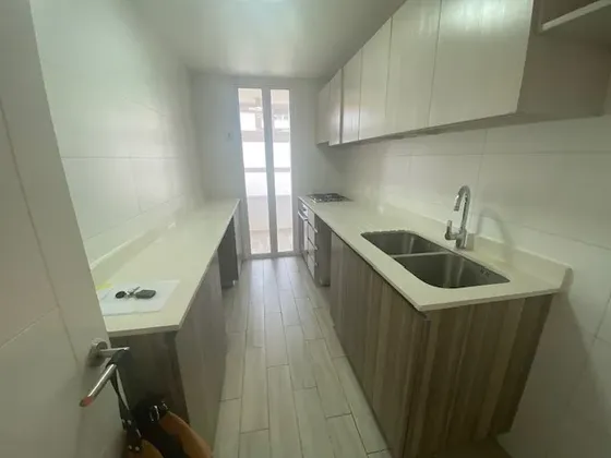 Comodo Departamento De 3 Dormitorios, Excelente Conectividad