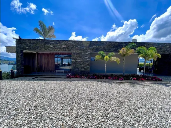 Finca De Lujo Guatapé Con Embalse - Se Vende
