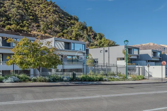 Casa Nueva 3d/3b En Condominio Los Nogales De Lo Barnechea
