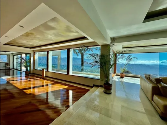 Se Vende Casa 2.000m2 6h/9b/11p Alto Hatillo