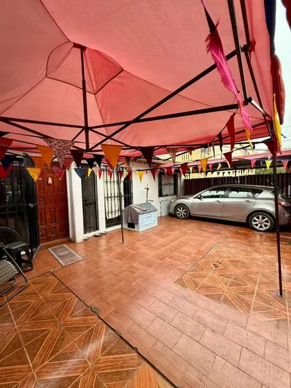 Casa En Av Marathon, Ideal Para Uso Habitacional O Comercial