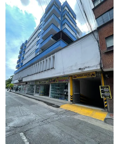 Parqueadero Comercial 
