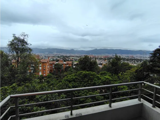 Vendo Hermoso Apartamento En Lindaraja 200 Mts2