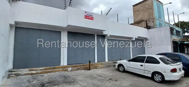 Local Comercial De Una Planta A Pie De Calle En Alquiler Coche I