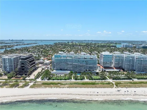 Departamento  En Venta En Surfside, Miami, Florida