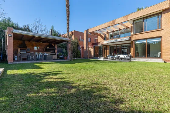 Arriendo De Casa En Condominio En San Carlos De Apoquindo