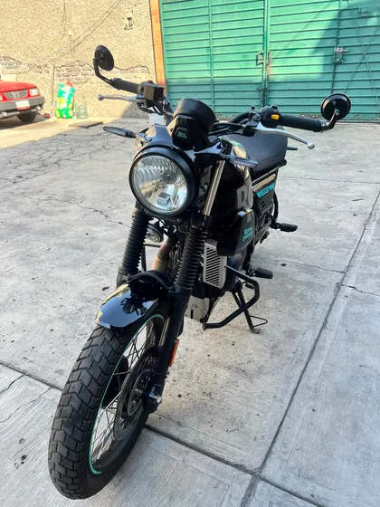 Royal Enfield, Scram 411, 2025.