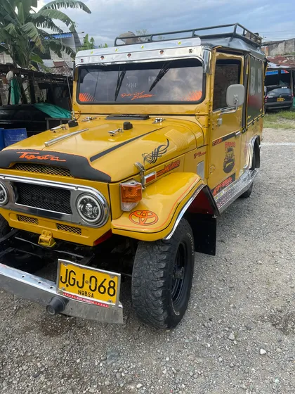 Toyota Land Cruiser 4.2 Fj43