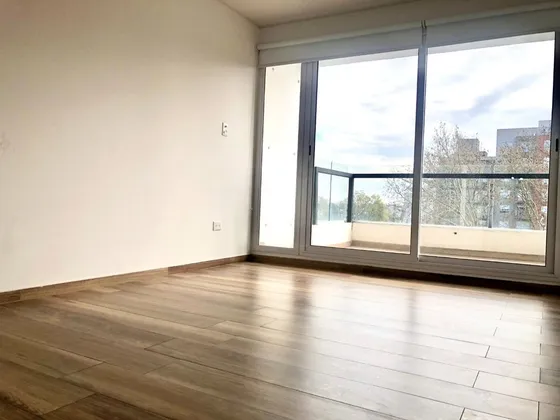 Venta Monoambiente Al Frente Con Balcón Haedo