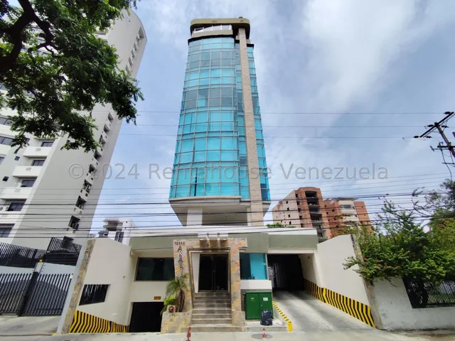Local Consultorio Oficina En Alquiler En Zona Norte De Maracay Urbanización La Arboleda Excelente Ubicación Alto Trafico Estupendo Para Su Nuevo Proyecto Nela 25-13267