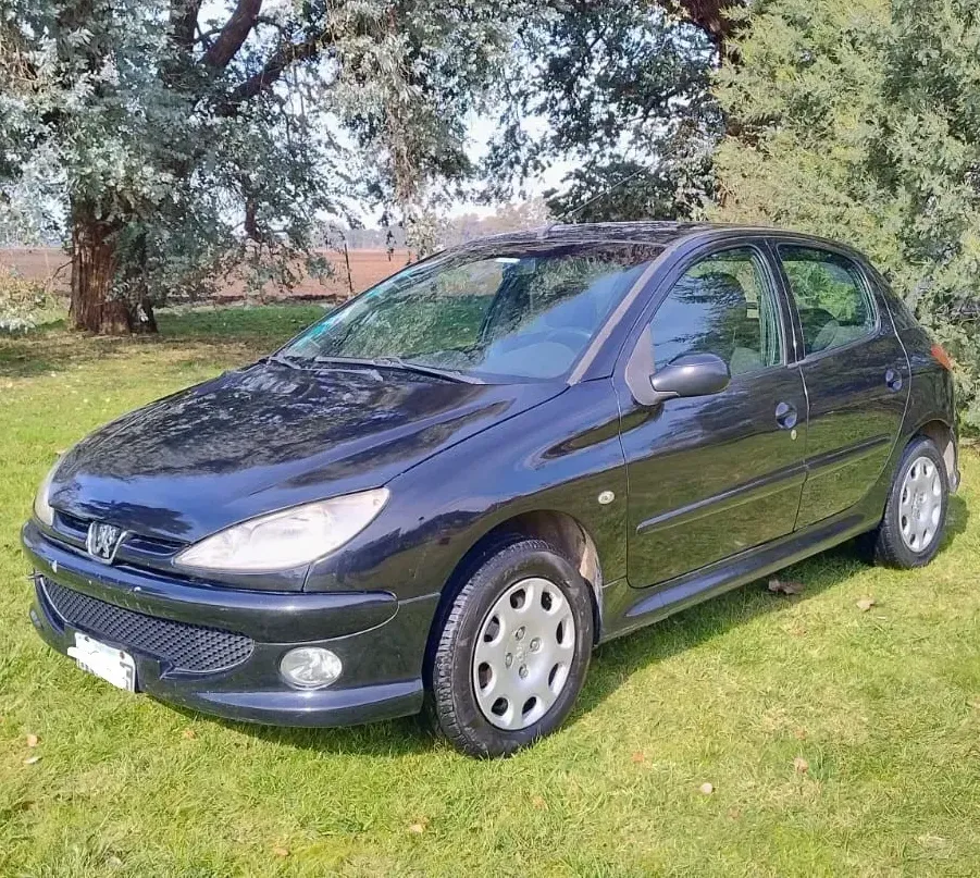 Peugeot 206 XT Premium HDI 2.0 5 Doors