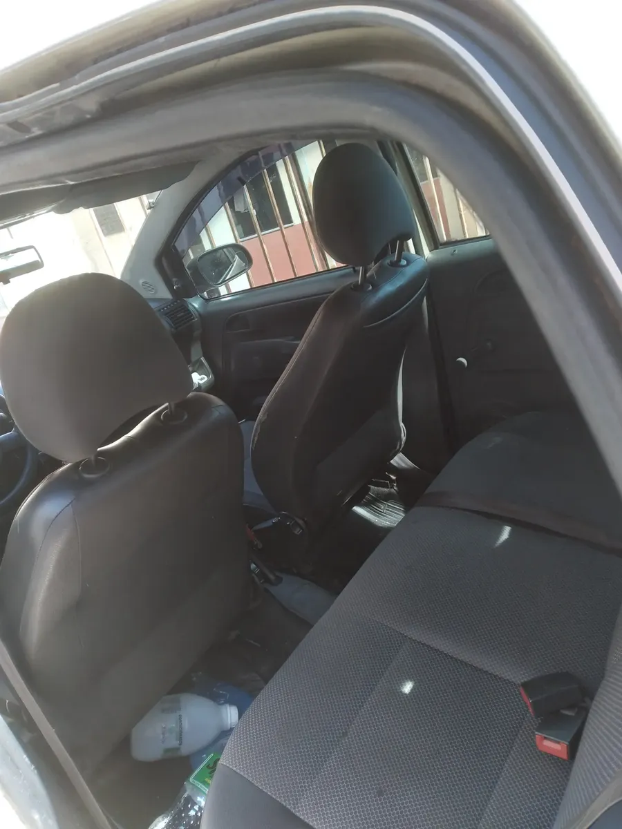 Volkswagen Fox 2005 1.0 City Total Flex 5p — foto 6